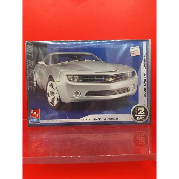AMT Ertl 2006 Chevy Camaro Model Kit 1:25 Scale Factory Sealed - Picture 1 of 11